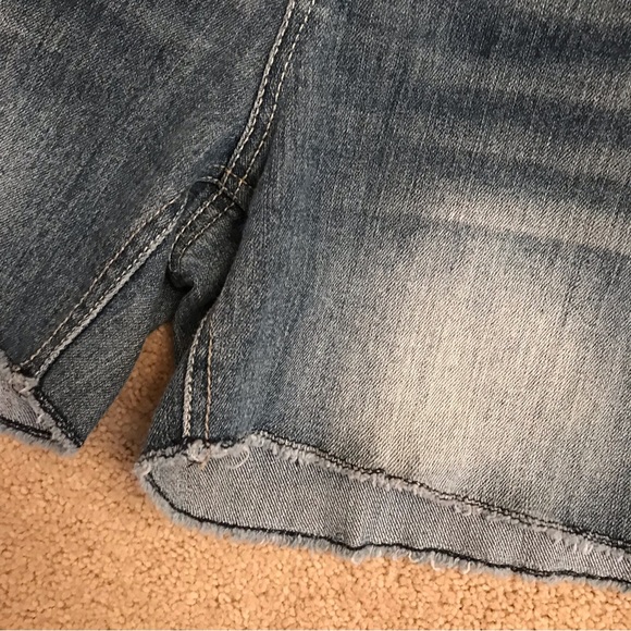 Bongo Distressed Denim Shorts Womens Size 11 Blue Low Rise Stretch - Picture 11 of 14